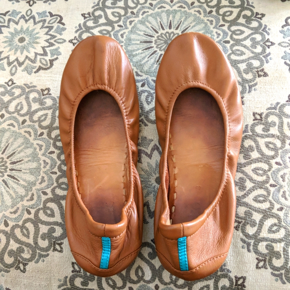 CHESTNUT TIEKS.MINIMAL WEAR.SEE PICS OF WEAR.IN GREAT USED CONDITION!!